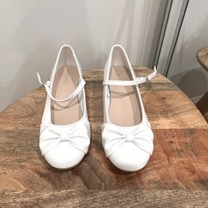 🤍Children’s Place White Dress Shoes 🤍